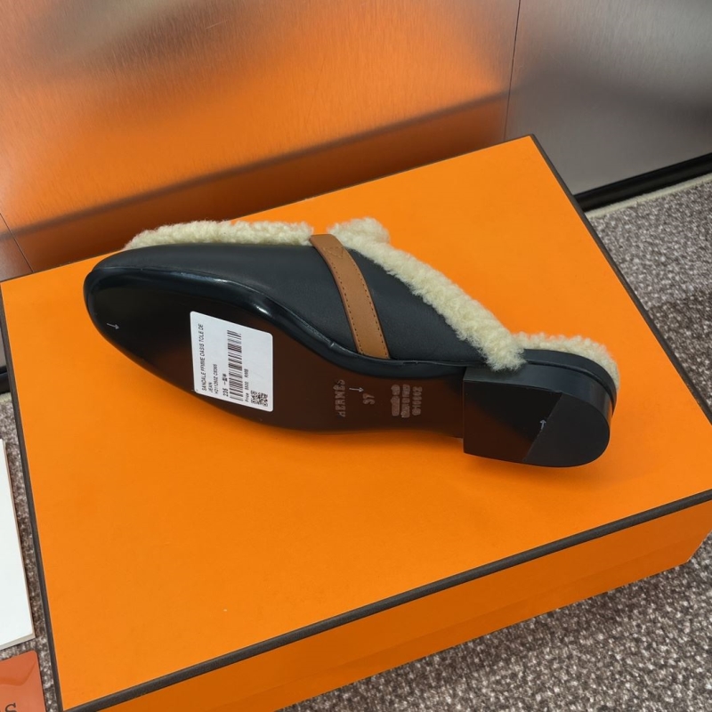 Hermes Slippers